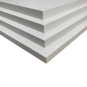 Hoja de tablero de espuma de PVC WPC blanca ecológica de 25mm de espesor, revestimiento de pared ligero de densidad de 0,6G/cm3 para baño de cocina - Product Image 1
