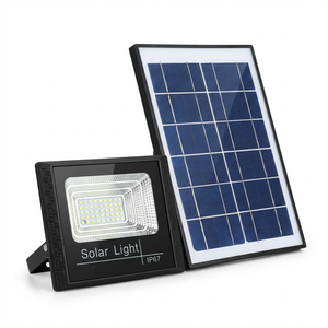 Faro Solare LED da Esterno, Lampada di Sicurezza IP67 10W-200W, Pannello Solare in Alluminio, Certificato CE, Telecomando, Garanzia 5 Anni - Product Image 5