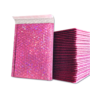 Buste Imbottite Biodegradabili Rosa Metallizzate con Logo Personalizzato, Buste Postali con Bolle d'Aria per Spedizioni - Product Image 4