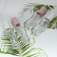 Tube de brillant à lèvres en verre transparent de 7 ml, de forme irrégulière, personnalisable pour le brillant à lèvres et l'huile à lèvres