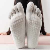Chaussettes de yoga à cinq doigts pour femmes d'usine Grip Sweet Styles 5 Toe Chaussettes Pilates antidérapantes Logo personnalisé