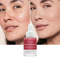 Sérum éclaircissant anti-rides et anti-taches OEM/ODM à la niacinamide et à l'acide tranexamique pour le traitement de la pigmentation et du mélasma