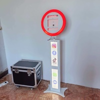 Cabina de Fotos Instantánea con Pantalla Táctil Vertical de 15.6 Pulgadas, Luces Circulares, Compatible con SLR y iPad
