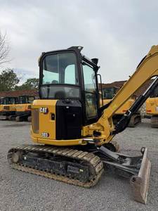 Excavatrice sur chenilles Caterpillar CAT303 d'occasion, 3 tonnes, certifiée CE, mini-pelle avec moteur Cummins, pompe à engrenages, bonnes performances de travail - Product Image 2