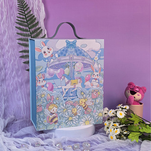 Coffret cadeau pour enfants du parc d'attractions Merry-Go-Round enchanteur, éclairant le monde des contes de fées de votre enfant - Product Image 2