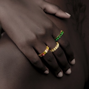 Anillos de Piedras Preciosas para Mujer Dingran, Acero Inoxidable, Chapado en Oro de 18K, Corte Baguette, Zirconia con Engaste de Bisel, Joyería Moderna - Product Image 2