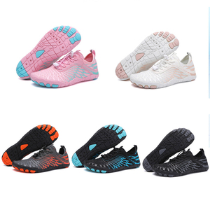 <span class=keywords><strong>Scarpe</strong></span> <span class=keywords><strong>da</strong></span> acqua per adulti all'aperto per nuoto in spiaggia <span class=keywords><strong>antiscivolo</strong></span> in gomma a monte con materiale a rete - Product Image 2