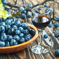 Liqueur italienne traditionnelle de 700 ml, recettes anciennes émiliennes, infusée à l'ardennes, inspirée du Bargnolino, fabriquée à partir de fruits de Bargnolo