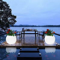 Lampu Taman Tenaga Surya Luar Ruangan LUBAN Model 68 Teknologi Pemotongan Cetakan Kreatif Pot Bunga LED Putih Dekoratif Suasana