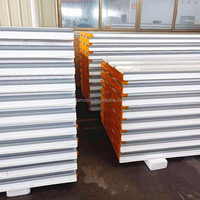 Panneau de toiture sandwich en métal ondulé en polyuréthane isolé personnalisé en usine en Chine avec un design moderne