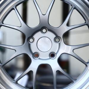 Jantes en alliage Deep Lip BBS LM-R 5x130 pour Audi R8 V10 <span class=keywords><strong>Porsche</strong></span> 911 Turbo S <span class=keywords><strong>Porsche</strong></span> 911 992 <span class=keywords><strong>Porsche</strong></span> Cayman <span class=keywords><strong>GT4</strong></span> <span class=keywords><strong>Porsche</strong></span> 718 Boxster - Product Image 4