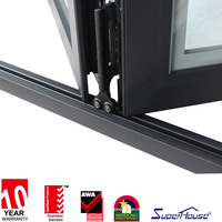 Porte pliable extérieure en alliage d'aluminium peu encombrante avec stores intégrés pour la confidentialité et le contrôle de la lumière
