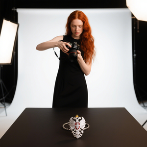 Service de photographie et de conception visuelle créative pour les listes de produits e-commerce avec fond blanc et photos de modèles publicitaires - Product Image 5