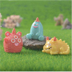 Fengzhi fabbrica moderna strano mostro verde mangiatore di resina decorativa scultura giardino creativo ornamento - Product Image 4