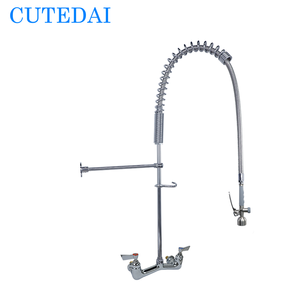 Robinet de <span class=keywords><strong>cuisine</strong></span> mural en laiton <span class=keywords><strong>avec</strong></span> <span class=keywords><strong>douchette</strong></span> extractible pour hôtels et cuisines commerciales - Product Image 1