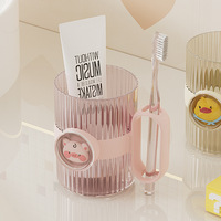 공장 사용자 정의 380ml 투명 만화 디자인 플라스틱 텀블러 가정용 사용 커플 머그 및 욕실 세트 칫솔 컵