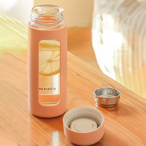 Bouteille d'eau en verre borosilicate haute personnalisé avec infuseur à thé écologique et pour le camping - Product Image 3