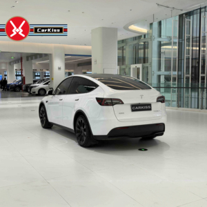 Tesla Model Y RWD 2023 d'occasion (2023-2025) – SUV électrique <span class=keywords><strong>de</strong></span> luxe 5 places à propulsion arrière avec <span class=keywords><strong>batterie</strong></span> LFP et recharge rapide - Product Image 4