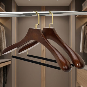Cintres en bois de luxe personnalisés pour hôtels, vente en gros, cintres pour vestes, chemises, costumes avec logo - Product Image 2
