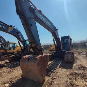 Excavadora Volvo EC240 Usada en Buenas Condiciones, 24 Toneladas, Volvo EC240 EC290 en Venta, Precio de Excavadora Usada en Stock a Bajo Precio - Product Image 4