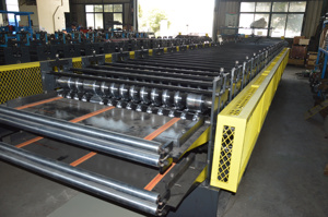 에너지 절약을 위한 모터 및 엔진을 갖춘 완전 자동 PLC 제어 이중층 지붕 타일 롤링 성형기 지붕 시트 - Product Image 2