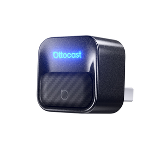 Adaptateur portable OTTOCAST CarPlay sans fil pour systèmes CarPlay filaires, offrant une connexion sans fil stable pour la conduite quotidienne - Product Image 1