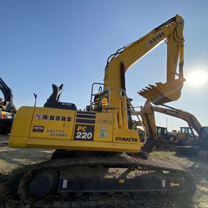 Garantie après-vente, Excavatrice sur chenilles hydraulique Komatsu PC220 de 22 tonnes d'occasion avec rétrocaveuse - Product Image 1
