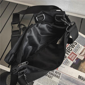 Grote Capaciteit Waterdichte Nylon Streetwear Verwijderbare Mannen Vrouwen Crossbody Borst <span class=keywords><strong>Rig</strong></span> Tas Voor Kamperen - Product Image 5