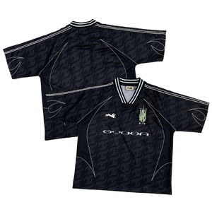Fabricant de maillots de football rétro, logo brodé en silicone 3D personnalisé, design coupé et cousu, maillots de football vintage - Product Image 2