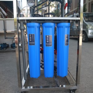 เครื่องกรองน้ำดื่มราคาถูกขายดีจากโรงงาน สำหรับครัวร้านกาแฟ ระบบกรองน้ำแบบออสโมซิสย้อนกลับ 0.5 ตัน/ชม. พร้อมปั๊ม - Product Image 6