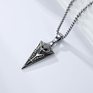 Collar con Colgante <span class=keywords><strong>de</strong></span> Acero Inoxidable 316L Antideslustre, Diseño <span class=keywords><strong>de</strong></span> la Lanza Gungnir <span class=keywords><strong>de</strong></span> Odín con Cuervo y Runas Nórdicas, para Hombre - Product Image 2