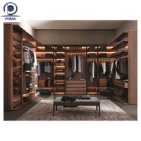 Dressing Prima Designer avec système de rangement modulaire pour projets résidentiels de chambres et de vestiaires
