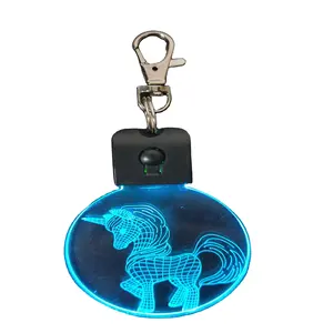 Laser Gegraveerde Unicorn 3d Ontwerp Acryl Led Kechain Zaklamp Custom Sleutelhanger Met Metalen Sleutelhanger Voor Verjaardag Vakantie Cadeau