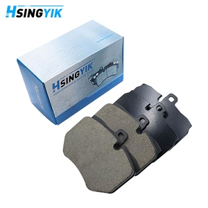 Jeu de plaquettes de frein à disque en céramique avant pour <span class=keywords><strong>Audi</strong></span> <span class=keywords><strong>Q7</strong></span> <span class=keywords><strong>V12</strong></span> TDI VW TOUAREG 4L0698151B - Product Image 1