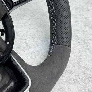 Direct du fabricant Convient pour <span class=keywords><strong>Audi</strong></span> A3 A4 A5 A6 A7 A8 S5 <span class=keywords><strong>Q3</strong></span> et Q5 Volant en cuir suédé sport plat - Product Image 2