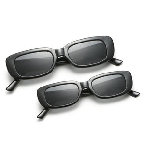 Occhiali da <span class=keywords><strong>sole</strong></span> per bambini all'ingrosso occhiali da bambina per bambini 1 Set 2 pezzi occhiali da <span class=keywords><strong>sole</strong></span> quadrati per madre e figlia piccoli 2023 - Product Image 6