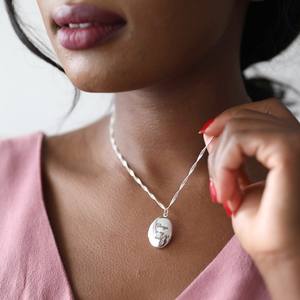 Collar con Medallón Ovalado Personalizado con Foto para Regalo - Product Image 5