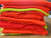 Haute qualité personnalisé en 20471 haute visibilité coton Fluorescent poly tricot salut vis néon sécurité uv tissu réactif pour vêtements de travail