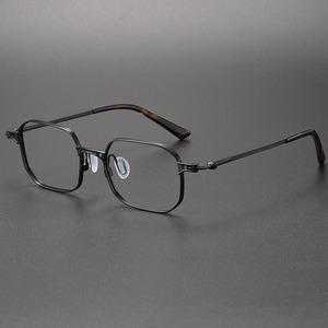 Monture de lunettes en titane vintage <span class=keywords><strong>optique</strong></span> à la mode, forme régulière, impression tendance, <span class=keywords><strong>lunette</strong></span> anti-lumière bleue unisexe - Product Image 1