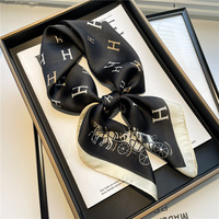 Zifeng OME 70 petit parfum foulard carré en soie foulard en soie Satin professionnel nouvelle écharpe de cheveux imprimée
