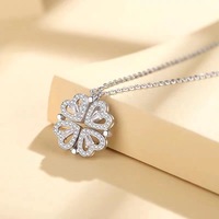 Collier Pendentif Fleur Trèfle Chanceux Cœur en Zircon pour Femmes, Bijou de Mariage et Banquet à Quatre Feuilles, Cadeau d'Amour pour Épouse et Fête