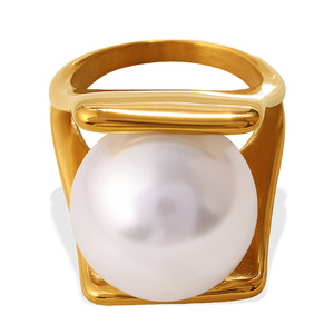 แหวนมุกชุบทองสแตนเลส ดีไซน์ทรงเรขาคณิตสำหรับผู้หญิงสวมใส่ทุกวัน - Product Image 5