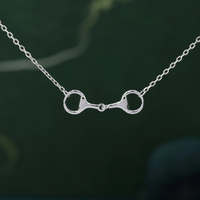 Vente en gros Best Seller Snaffle Bit Colliers Fer à cheval Charme Cheval Acier inoxydable 316L Sans ternir Collier équestre Bijoux