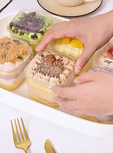 Boîte d'emballage carrée en PET transparente et écologique pour gâteaux, pâtisseries, sushis, pain, salades, aliments pour animaux <span class=keywords><strong>de</strong></span> compagnie avec logo et taille personnalisés - Product Image 4