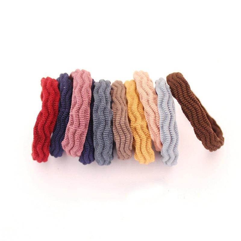 ชิ้นสีเดียวสไตล์คลื่น