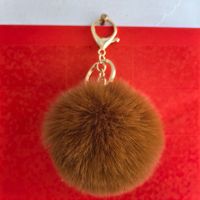 Venta al por mayor 8 cm tamaño bolsa coche y teléfono móvil decoración POM llavero 51 colorido en stock suave conejo peludo llavero