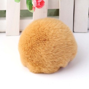 Pompon en fourrure de lapin Rex 8 cm, porte-clés, décoration pour coque de téléphone, accessoire artisanal, matériau pour pendentif - Product Image 4