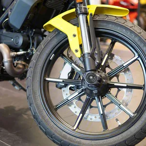 Cubierta Protectora del Eje de la Rueda de la Motocicleta para <span class=keywords><strong>DUCATI</strong></span> <span class=keywords><strong>Scrambler</strong></span> 800 Cafe Racer / <span class=keywords><strong>Icon</strong></span> 2017-2025 - Product Image 3