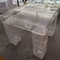 Beliebte quadratische klare Hochzeits torte Tisch mit Acryl basis Kuchen tische für Event Ding Stühle