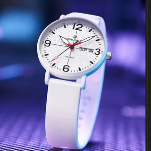 Nouvelle <span class=keywords><strong>montre</strong></span> à quartz simple, <span class=keywords><strong>tendance</strong></span>, élégante, bon marché, résistante à l'eau, lumineuse, pour adolescents, avec affichage du jour et de la date - Product Image 1